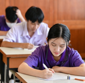 Chinese and Japanese Standard Test for Grade 9